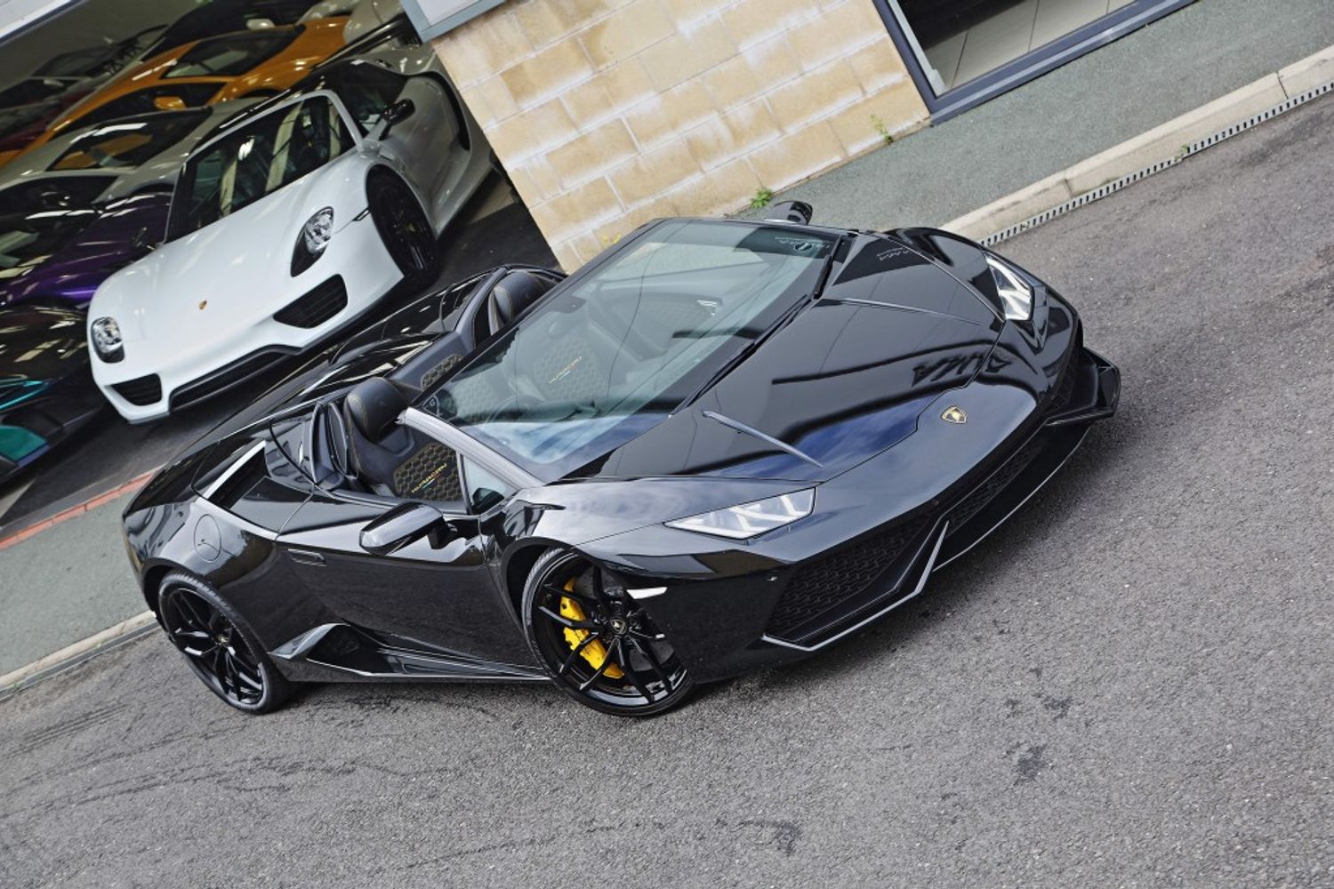 LAMBORGHINI HURACAN CONVERTIBLE 5.2 LP 610-4 SPYDER 2DR SEMI AUTOMATIC