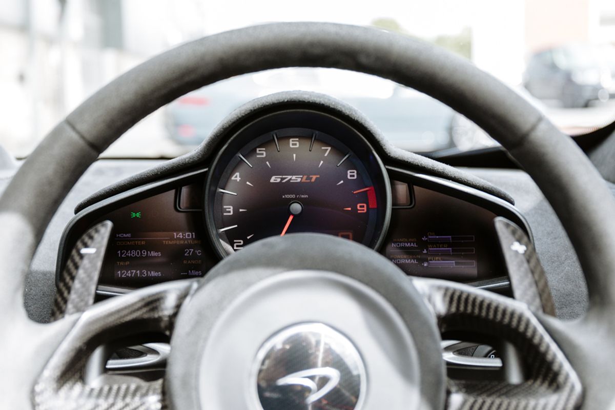MCLAREN 675LT CONVERTIBLE 3.8 V8 SSG 2DR SEMI AUTOMATIC