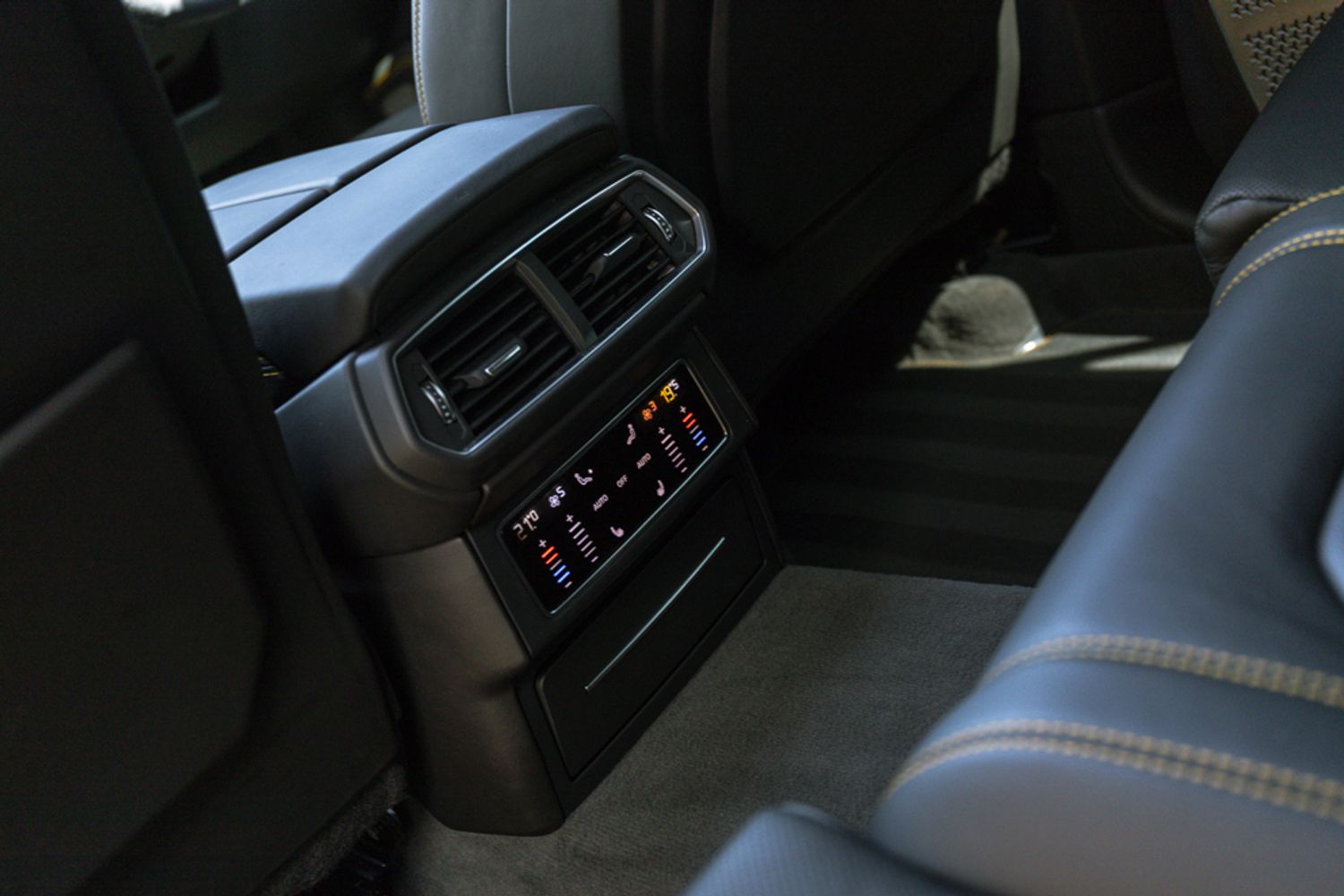 LAMBORGHINI URUS ESTATE 4.0 V8 5DR AUTOMATIC