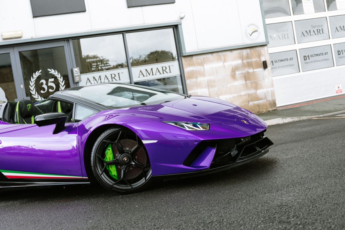 LAMBORGHINI HURACAN COUPE 5.2 LP 640-4 PERFORMANTE 2DR SEMI AUTOMATIC