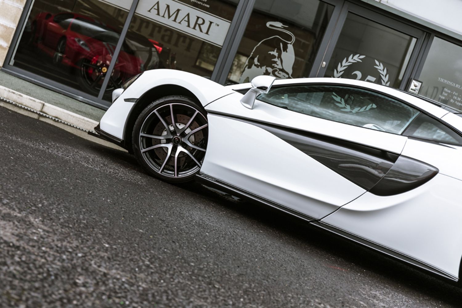 MCLAREN 570GT COUPE 3.8 V8 SSG 2DR SEMI AUTOMATIC
