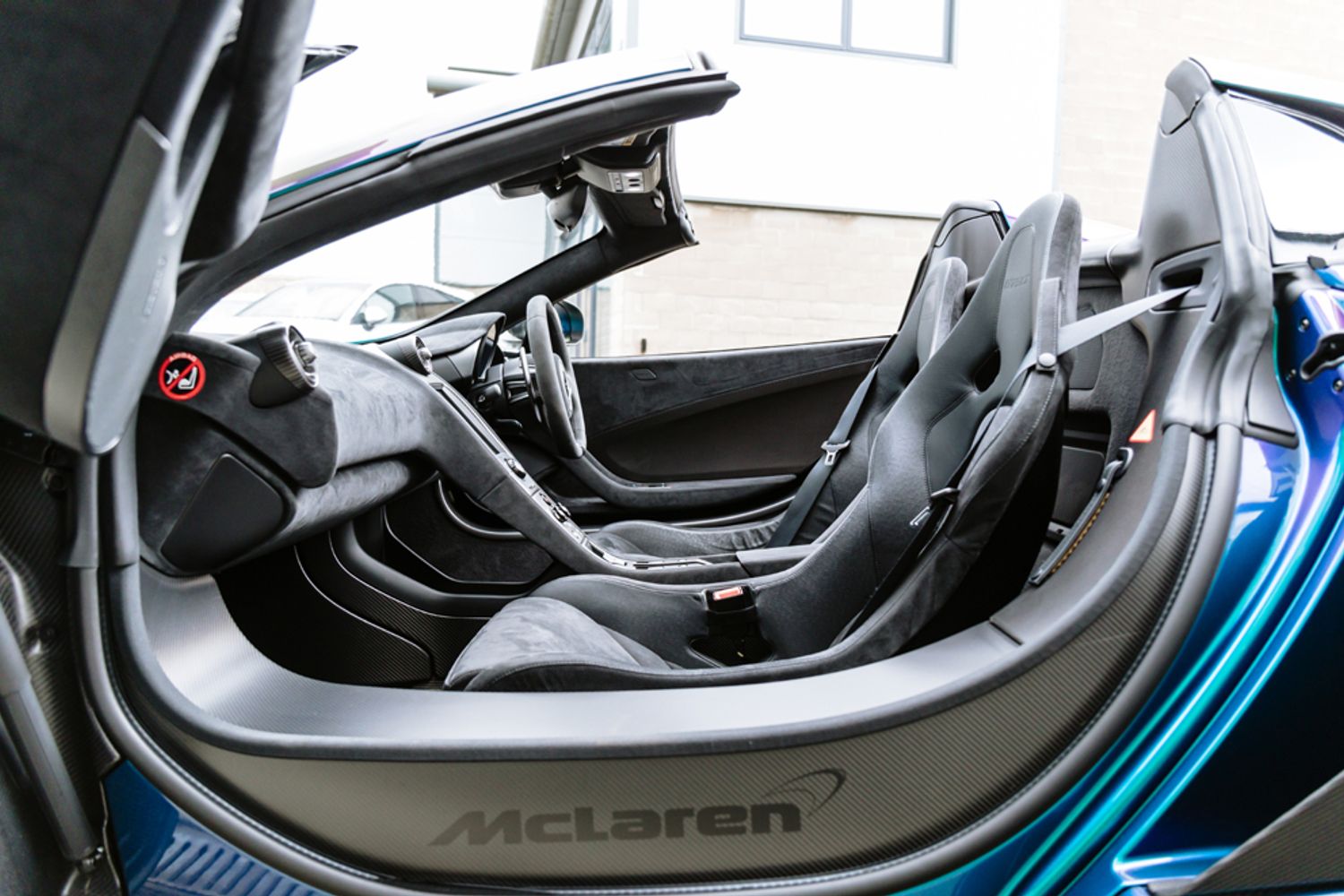 MCLAREN 675LT CONVERTIBLE 3.8 V8 SSG 2DR SEMI AUTOMATIC