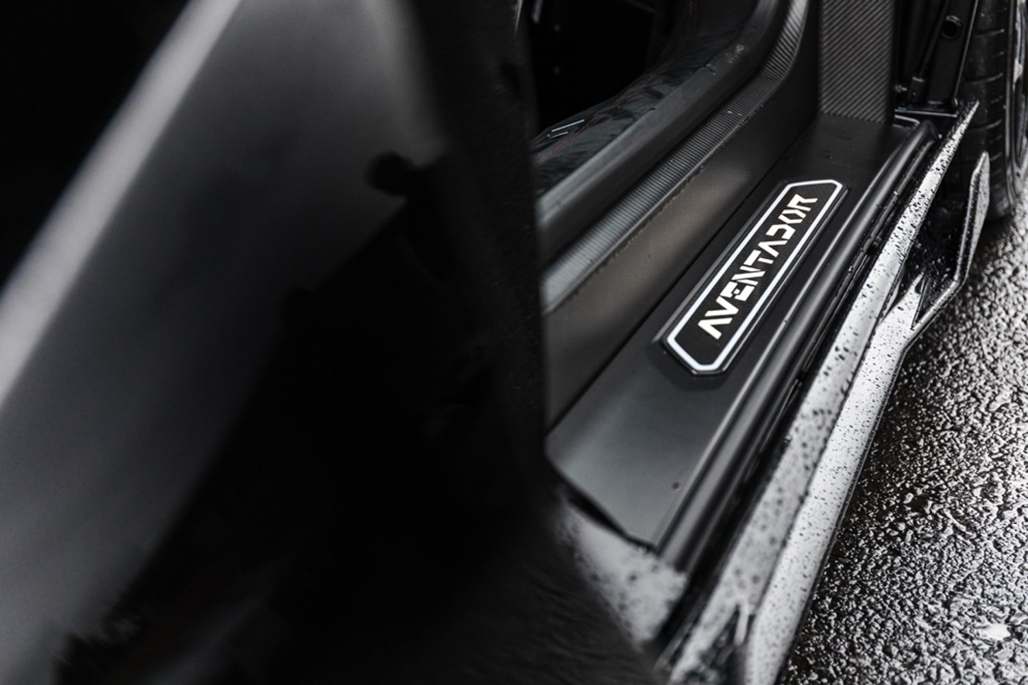 LAMBORGHINI AVENTADOR COUPE 6.5 LP 770-4 SVJ 2DR SEMI AUTOMATIC