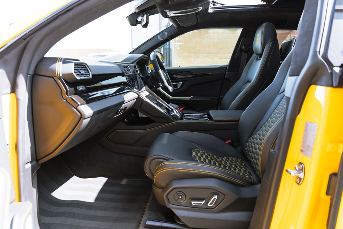 LAMBORGHINI URUS ESTATE 4.0 V8 5DR AUTOMATIC
