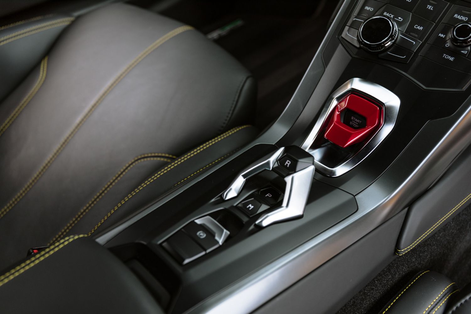 LAMBORGHINI HURACAN COUPE 5.2 LP 610-4 2DR SEMI AUTOMATIC