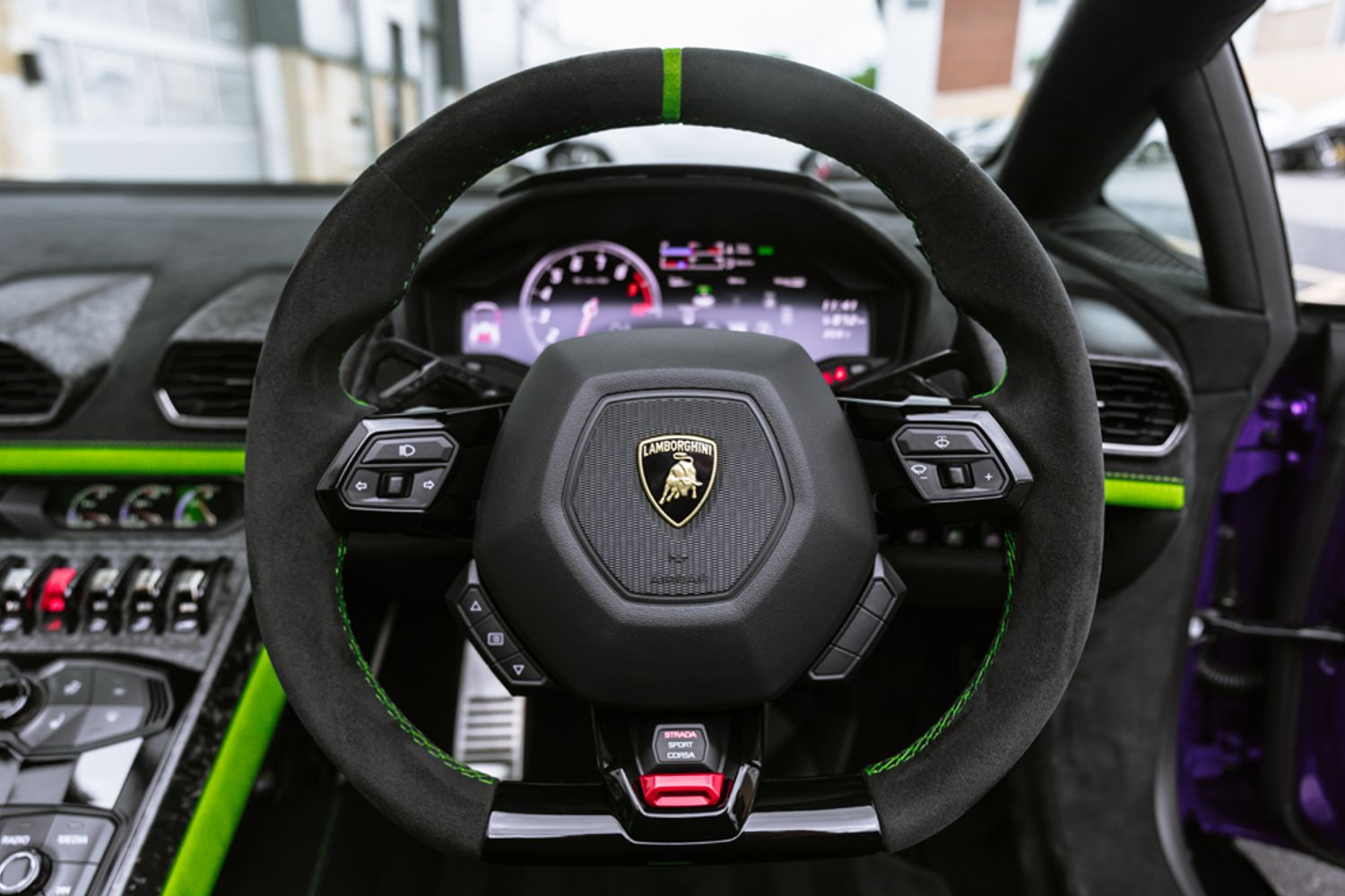 LAMBORGHINI HURACAN COUPE 5.2 LP 640-4 PERFORMANTE 2DR SEMI AUTOMATIC