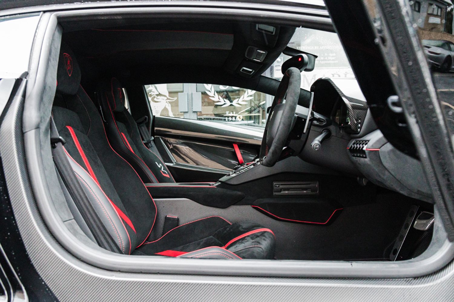 LAMBORGHINI AVENTADOR COUPE 6.5 LP 770-4 SVJ 2DR SEMI AUTOMATIC