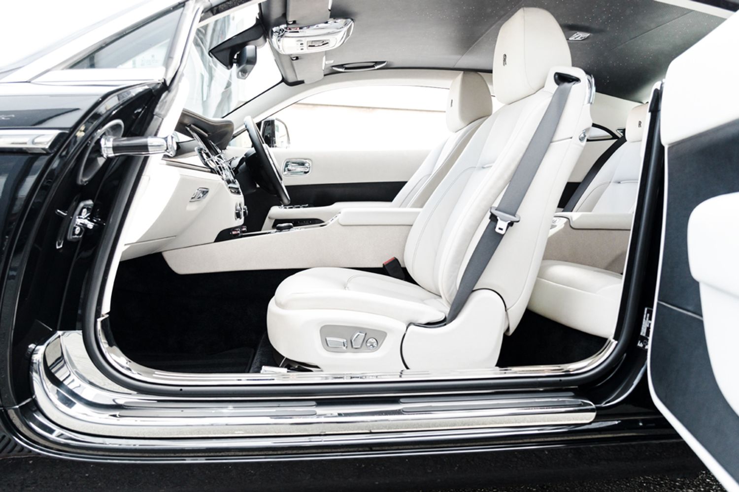 ROLLS-ROYCE WRAITH COUPE 6.6 V12 2DR AUTOMATIC