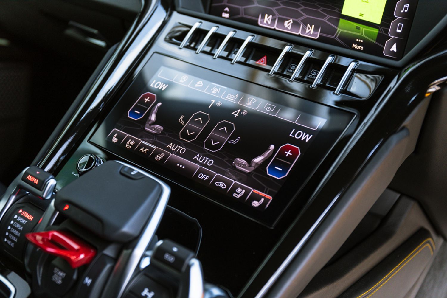 LAMBORGHINI URUS ESTATE 4.0 V8 5DR AUTOMATIC