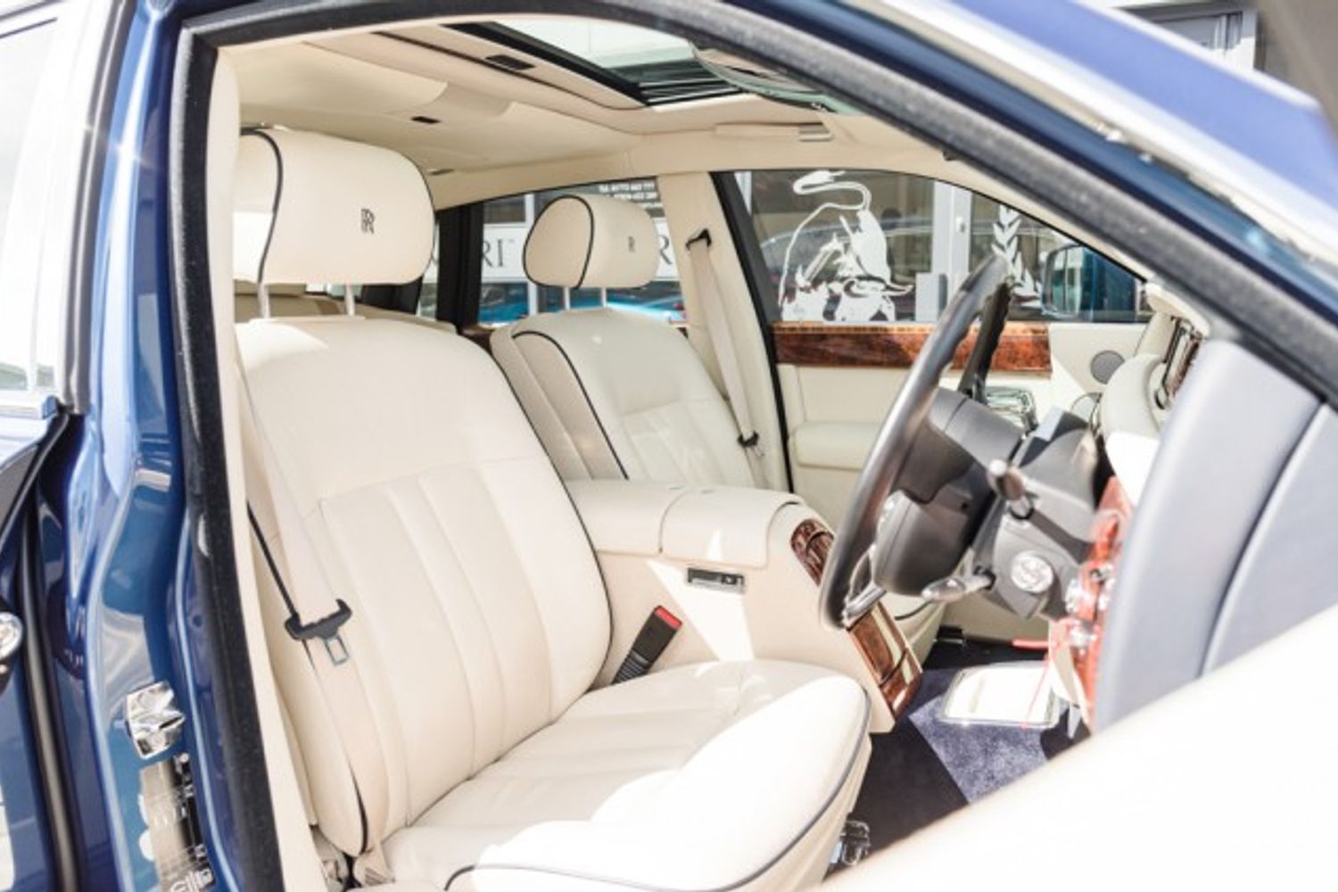 ROLLS-ROYCE PHANTOM LIMOUSINE 6.7 V12 4DR AUTOMATIC
