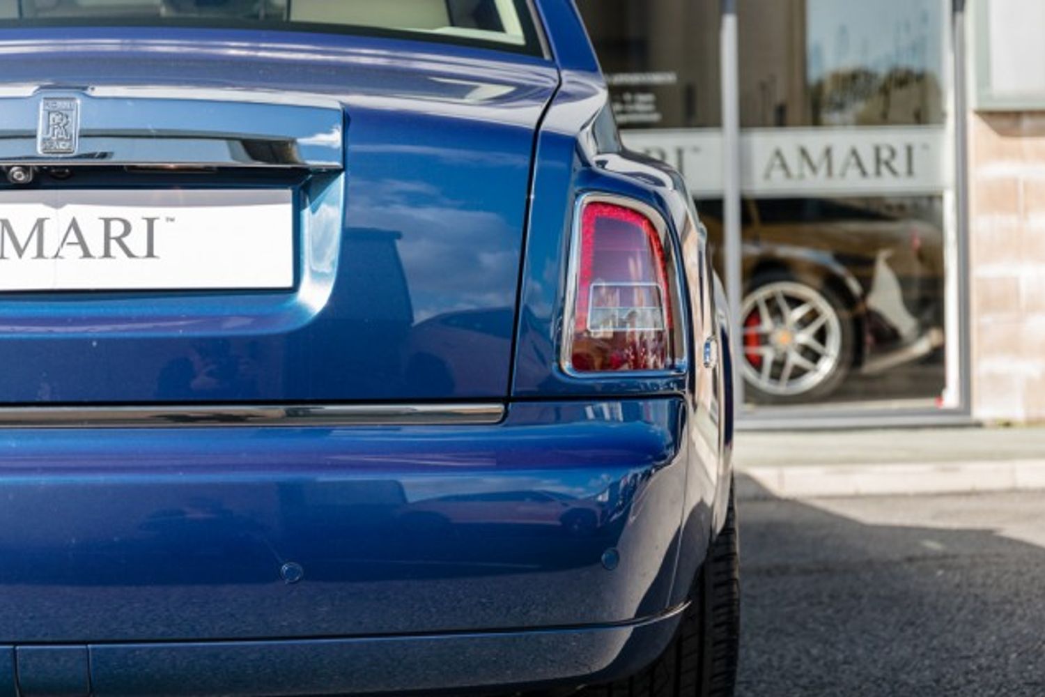 ROLLS-ROYCE PHANTOM LIMOUSINE 6.7 V12 4DR AUTOMATIC