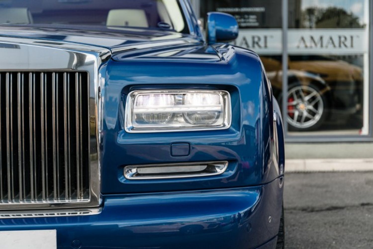 ROLLS-ROYCE PHANTOM LIMOUSINE 6.7 V12 4DR AUTOMATIC