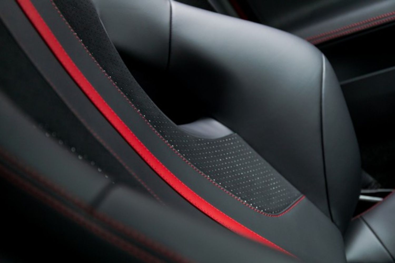 FERRARI 812 SUPERFAST COUPE 6.5 BCE 2DR SEMI AUTOMATIC