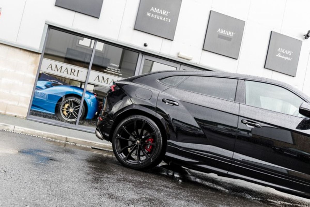 LAMBORGHINI URUS ESTATE 4.0 V8 5DR AUTOMATIC