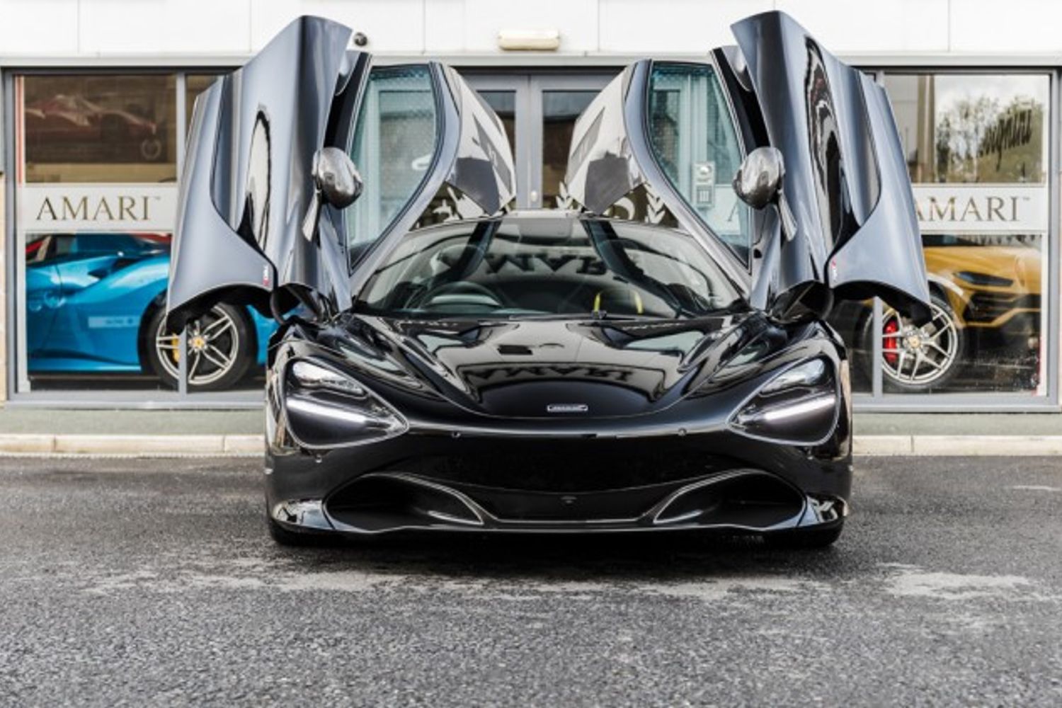 MCLAREN 720S COUPE 4.0 V8 SSG 2DR SEMI AUTOMATIC Performance