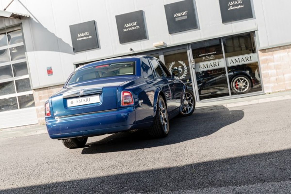ROLLS-ROYCE PHANTOM LIMOUSINE 6.7 V12 4DR AUTOMATIC