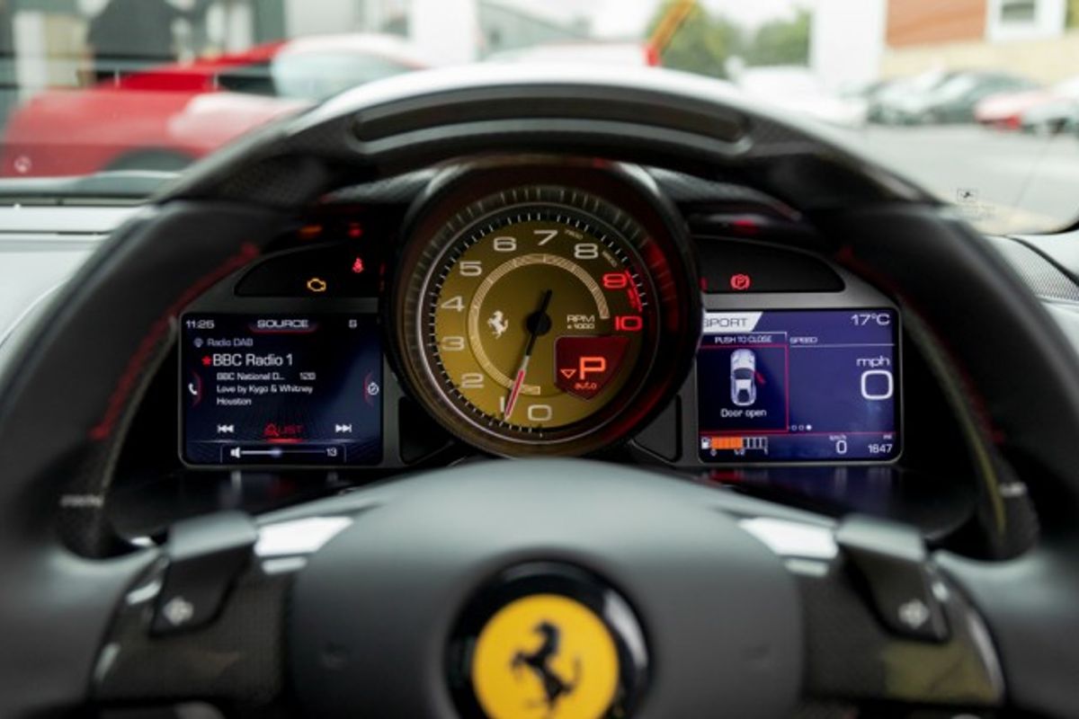 FERRARI 812 SUPERFAST COUPE 6.5 BCE 2DR SEMI AUTOMATIC