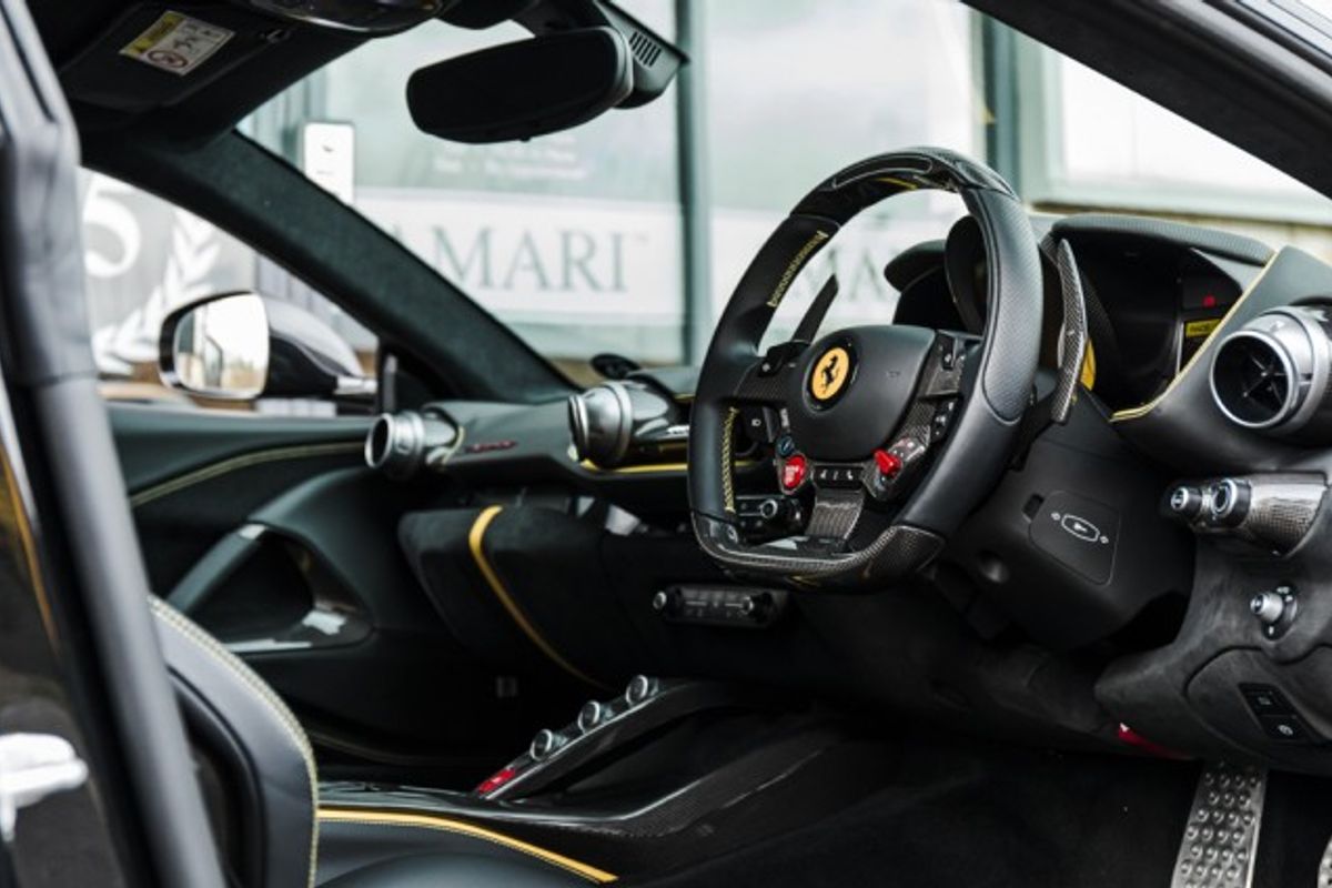 FERRARI 812 SUPERFAST COUPE 6.5 BCE 2DR SEMI AUTOMATIC