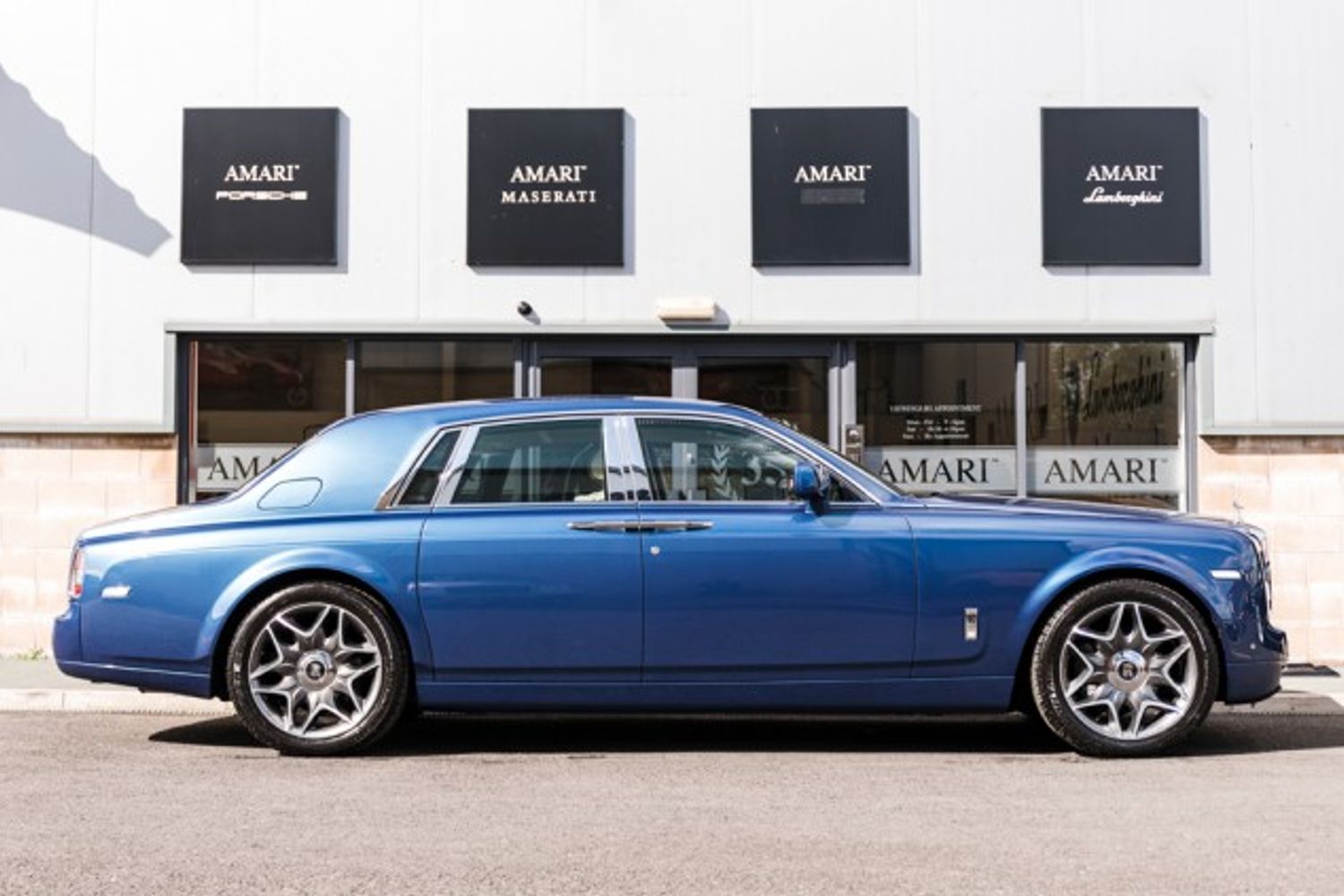 ROLLS-ROYCE PHANTOM LIMOUSINE 6.7 V12 4DR AUTOMATIC