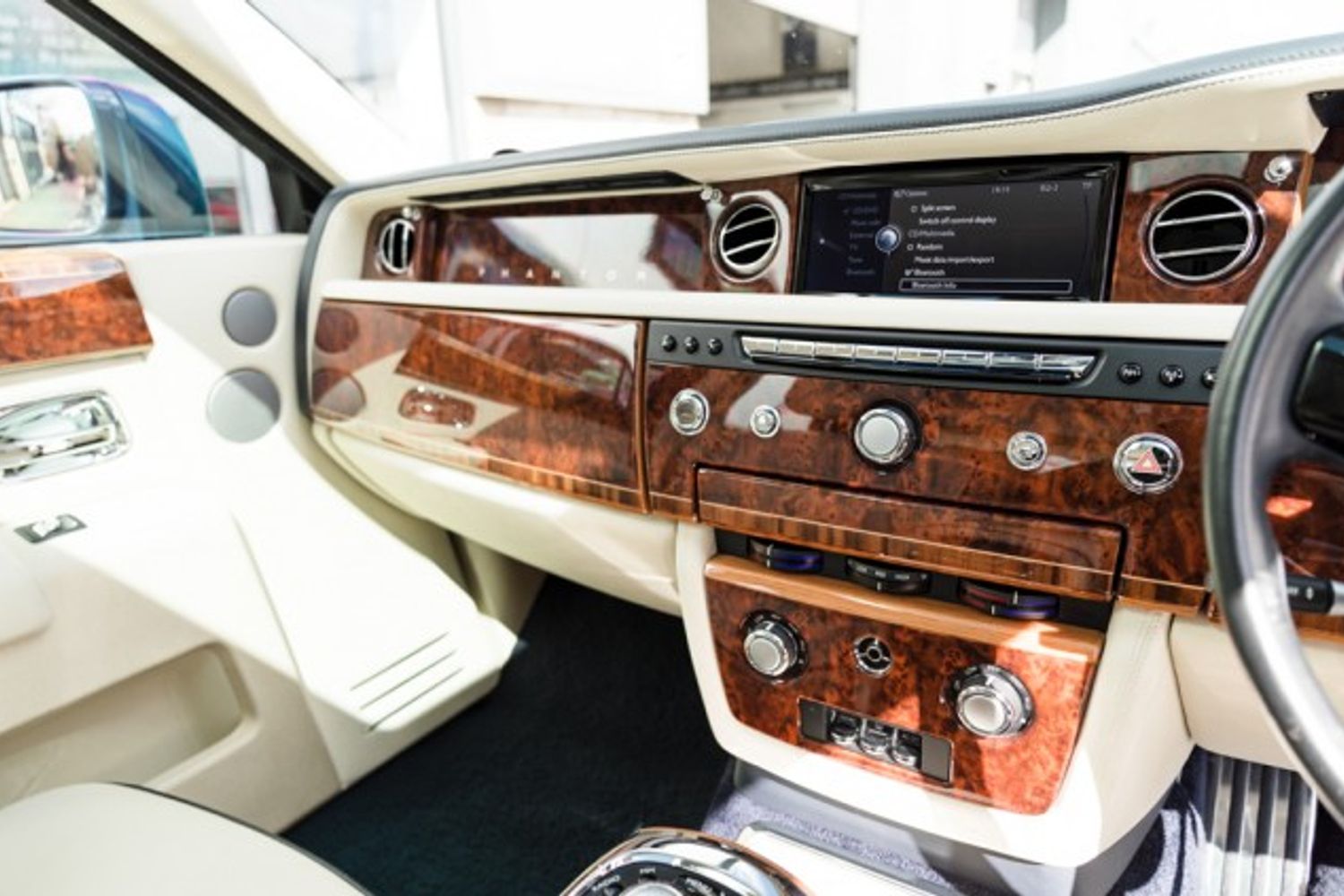 ROLLS-ROYCE PHANTOM LIMOUSINE 6.7 V12 4DR AUTOMATIC