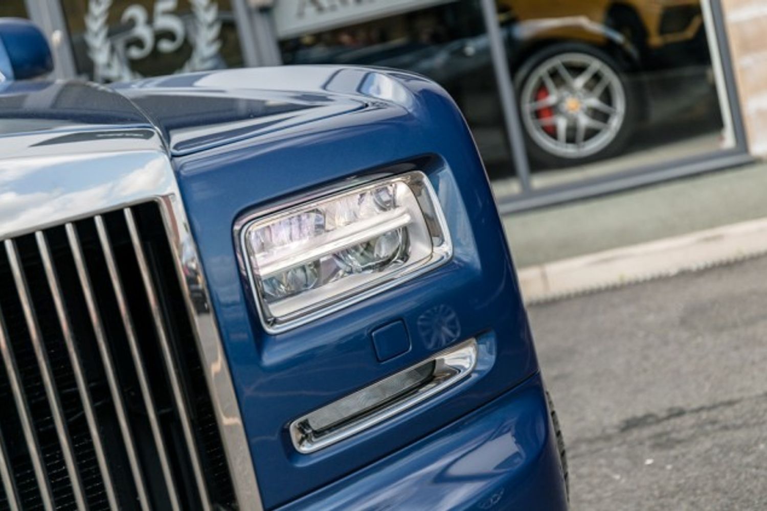 ROLLS-ROYCE PHANTOM LIMOUSINE 6.7 V12 4DR AUTOMATIC