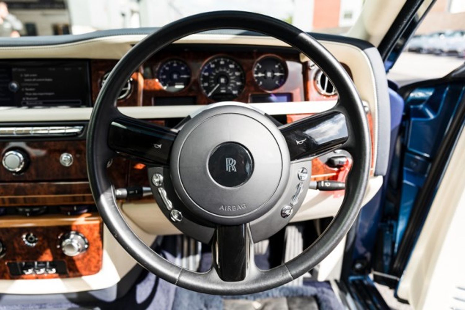 ROLLS-ROYCE PHANTOM LIMOUSINE 6.7 V12 4DR AUTOMATIC