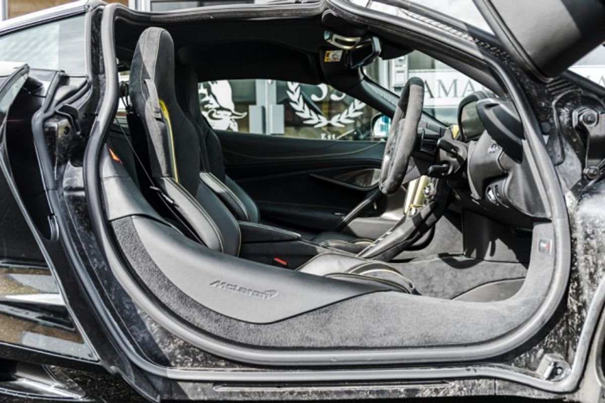 MCLAREN 720S COUPE 4.0 V8 SSG 2DR SEMI AUTOMATIC Performance