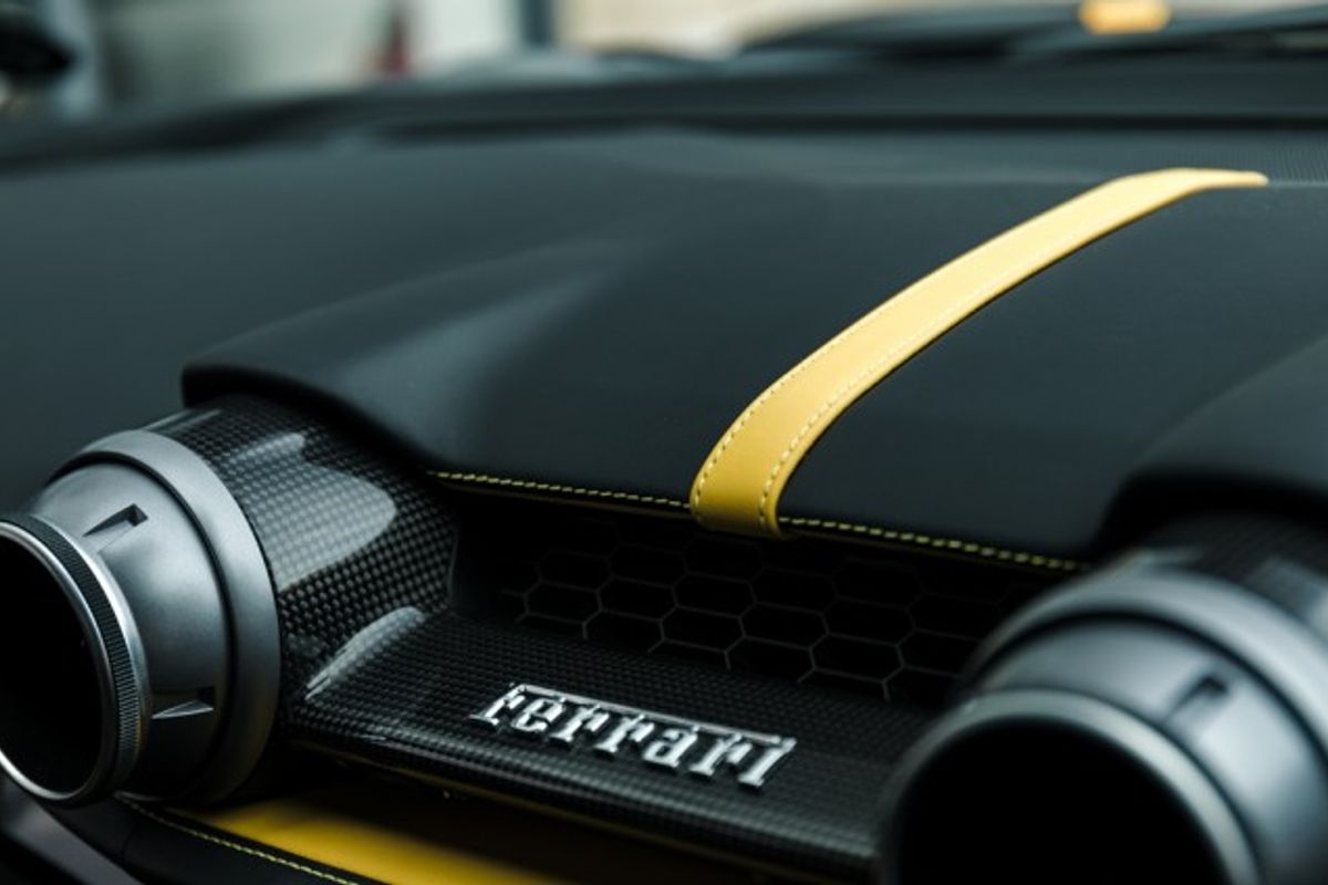 FERRARI 812 SUPERFAST COUPE 6.5 BCE 2DR SEMI AUTOMATIC