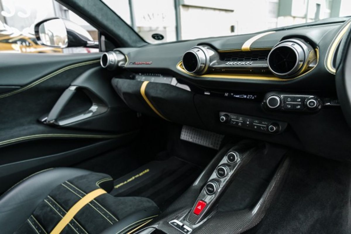 FERRARI 812 SUPERFAST COUPE 6.5 BCE 2DR SEMI AUTOMATIC