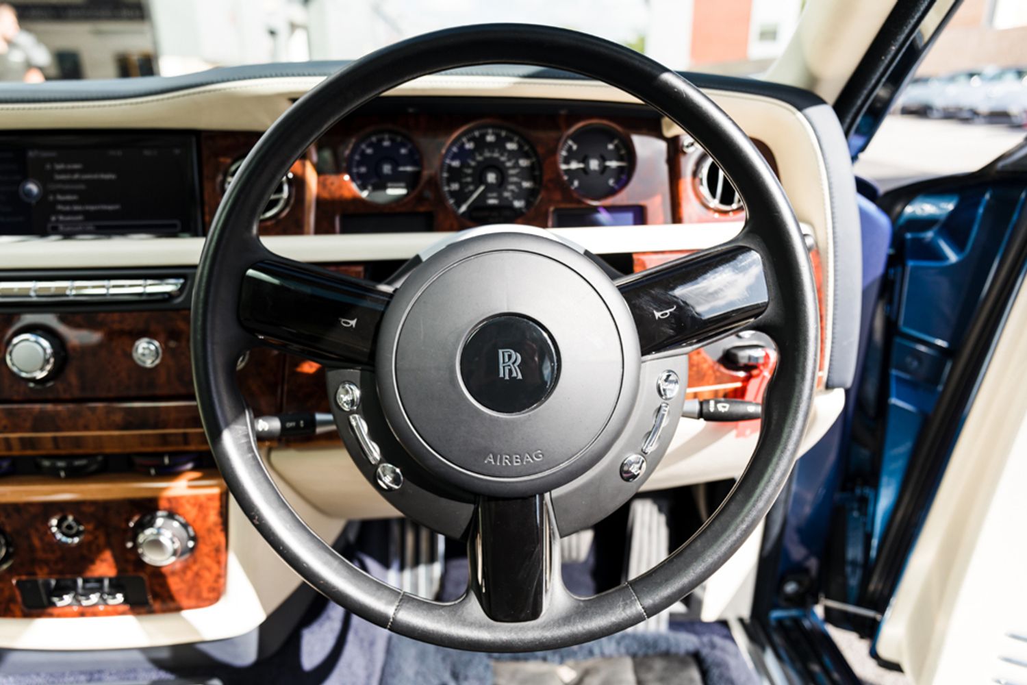 ROLLS-ROYCE PHANTOM LIMOUSINE 6.7 V12 4DR AUTOMATIC