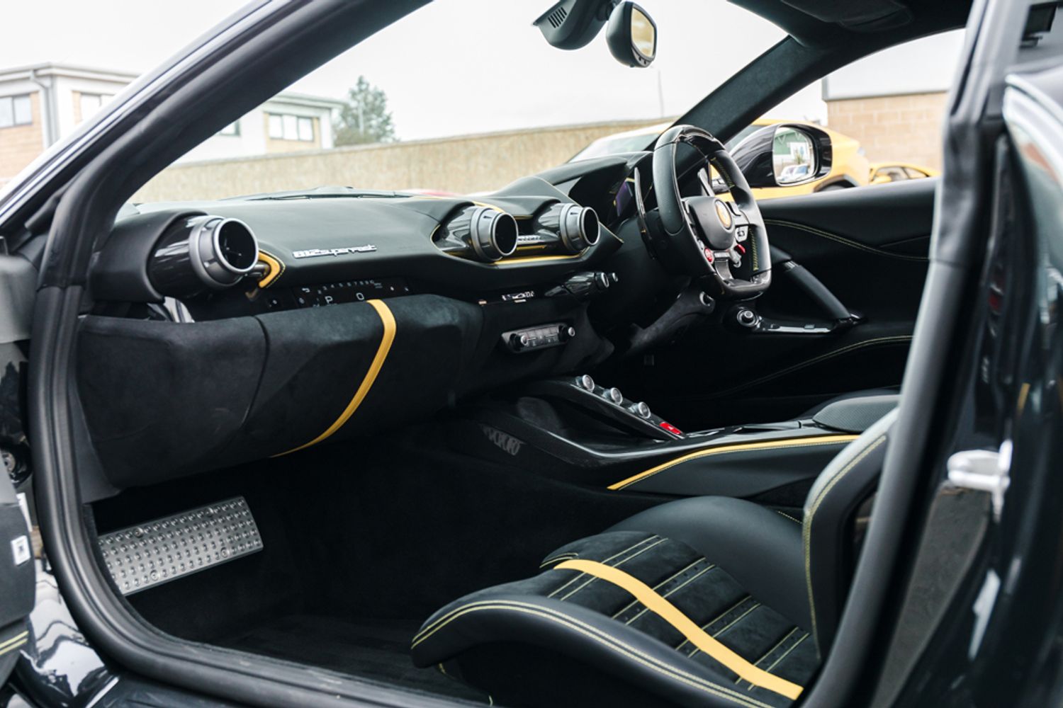 FERRARI 812 SUPERFAST COUPE 6.5 BCE 2DR SEMI AUTOMATIC