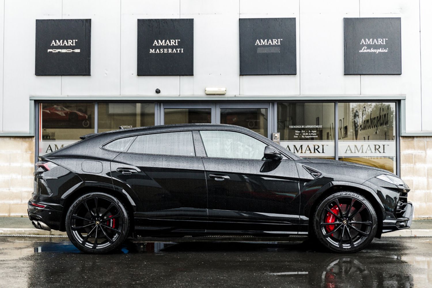 LAMBORGHINI URUS ESTATE 4.0 V8 5DR AUTOMATIC