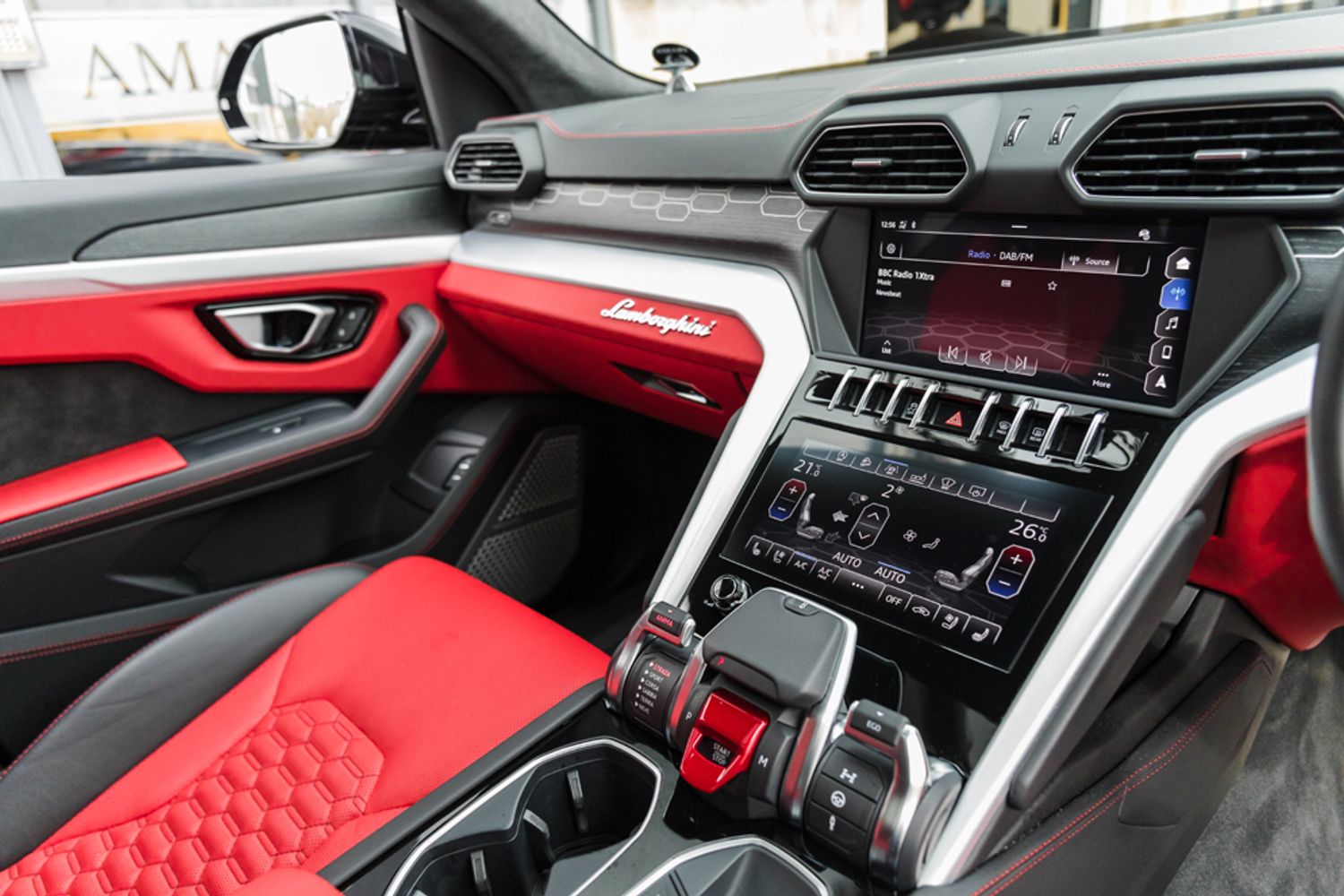 LAMBORGHINI URUS ESTATE 4.0 V8 5DR AUTOMATIC