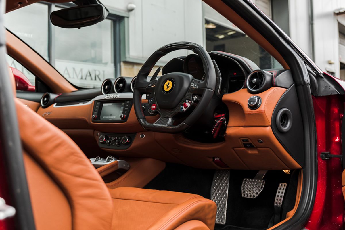 FERRARI FF HATCHBACK 6.3 V12 3DR