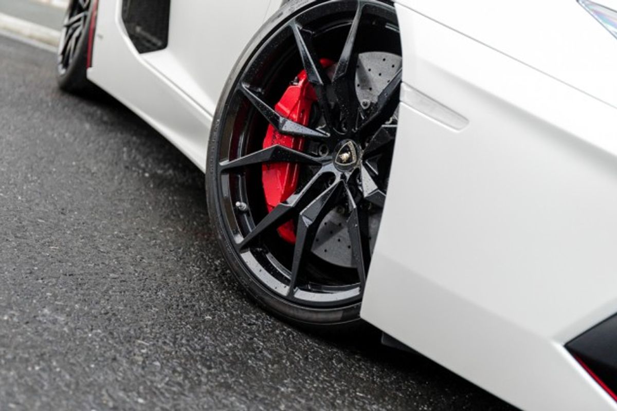 LAMBORGHINI AVENTADOR COUPE 6.5 LP 700-4 PIRELLI EDITION