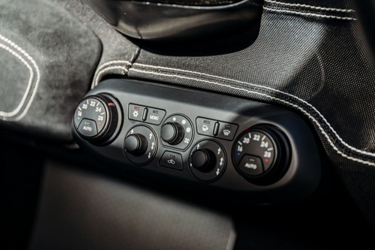 FERRARI 458 SPECIALE COUPE 4.5 AB 2DR SEMI AUTOMATIC