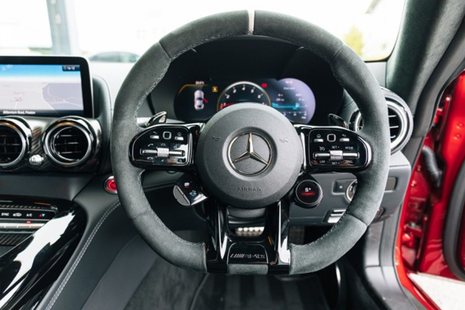 MERCEDES-BENZ GT COUPE 4.0 AMG GT R PRO 3DR SEMI AUTOMATIC