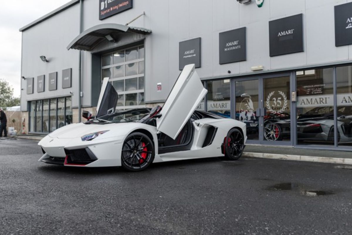 LAMBORGHINI AVENTADOR COUPE 6.5 LP 700-4 PIRELLI EDITION