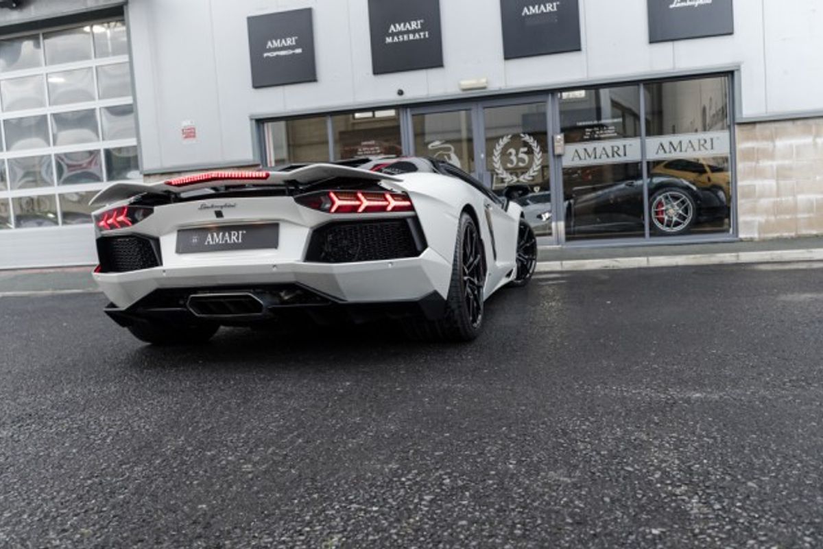 LAMBORGHINI AVENTADOR COUPE 6.5 LP 700-4 PIRELLI EDITION