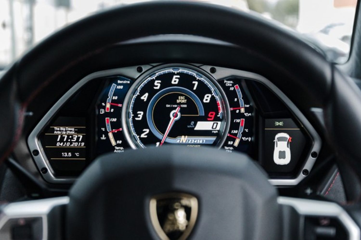 LAMBORGHINI AVENTADOR COUPE 6.5 LP 700-4 PIRELLI EDITION