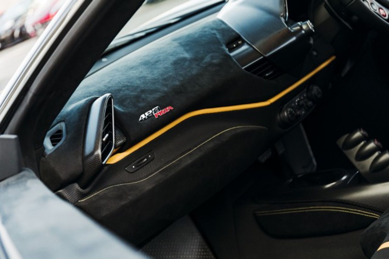 FERRARI 488 PISTA COUPE 3.9 VS 2DR SEMI AUTOMATIC