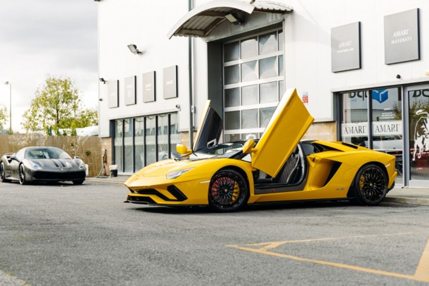 LAMBORGHINI AVENTADOR CONVERTIBLE 6.5 LP 740-4 S ROADSTER 2DR SEMI AUTOMATIC