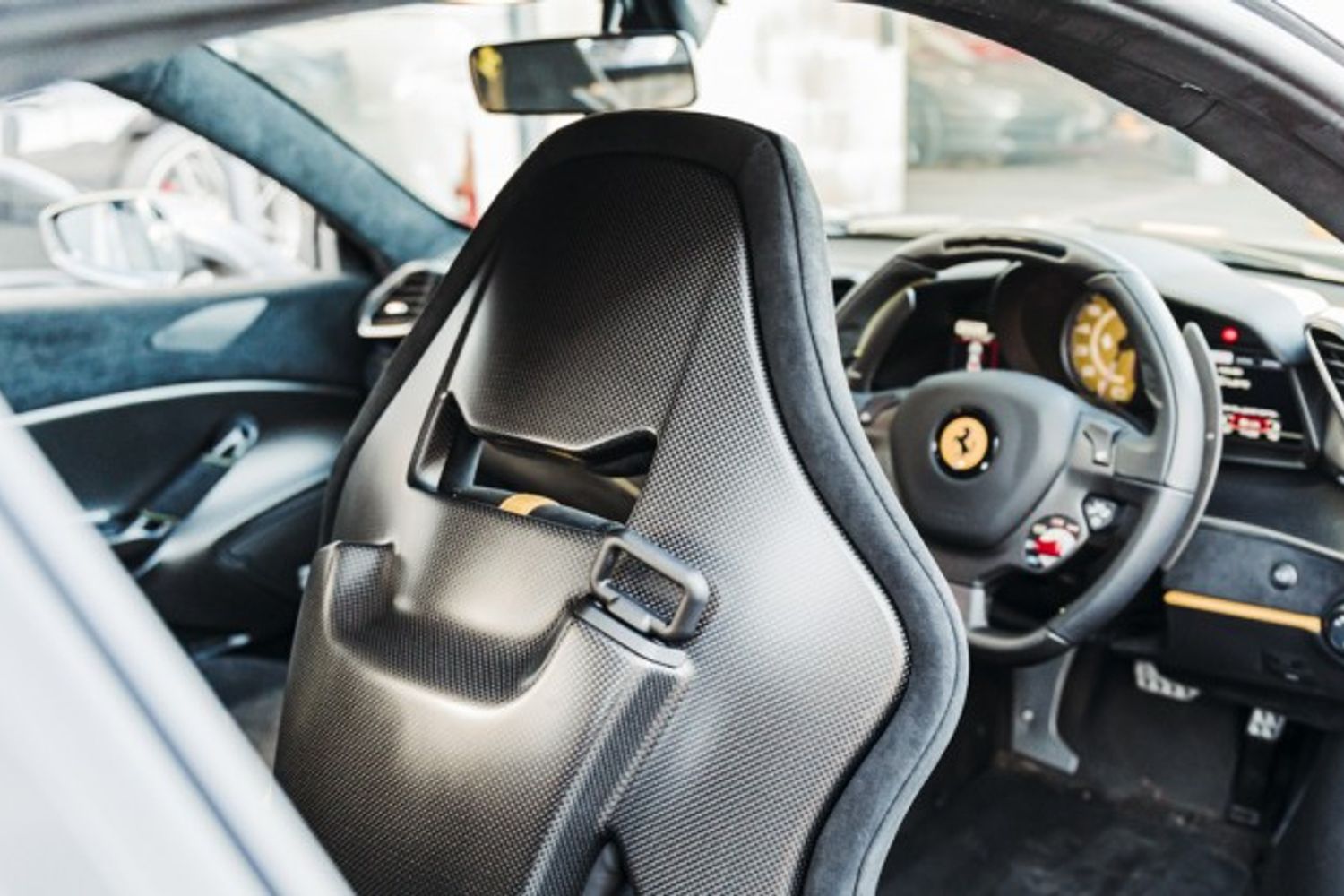 FERRARI 488 PISTA COUPE 3.9 VS 2DR SEMI AUTOMATIC