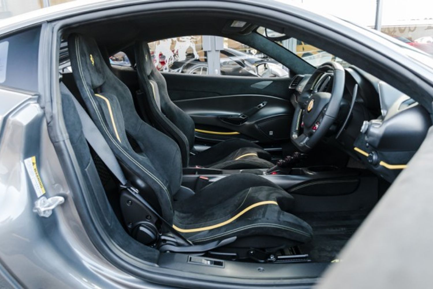 FERRARI 488 PISTA COUPE 3.9 VS 2DR SEMI AUTOMATIC