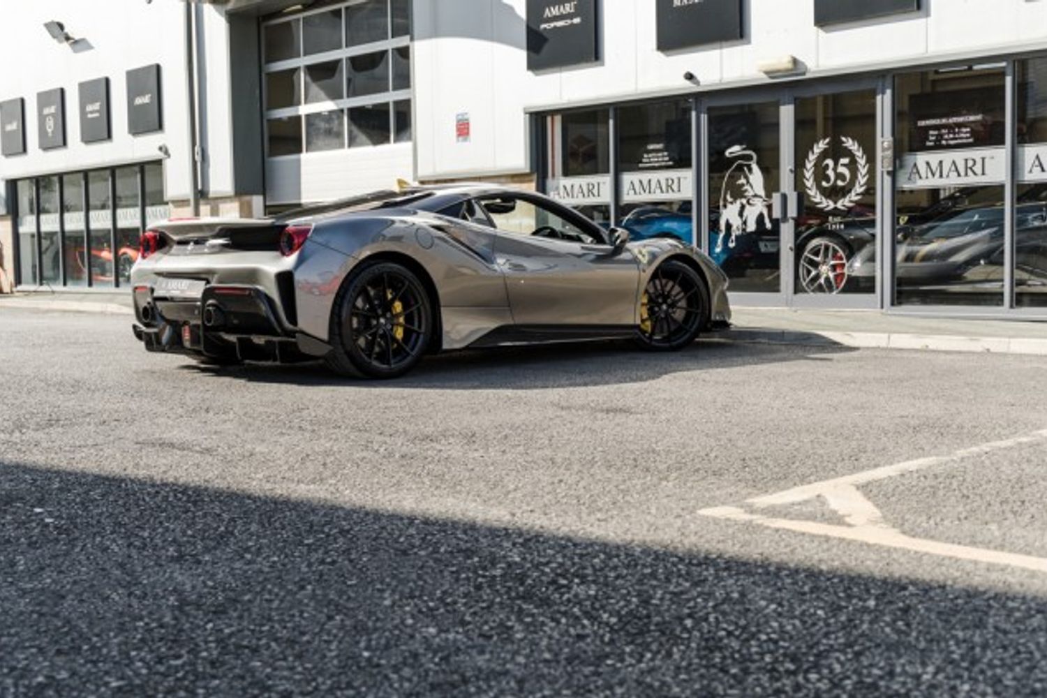 FERRARI 488 PISTA COUPE 3.9 VS 2DR SEMI AUTOMATIC
