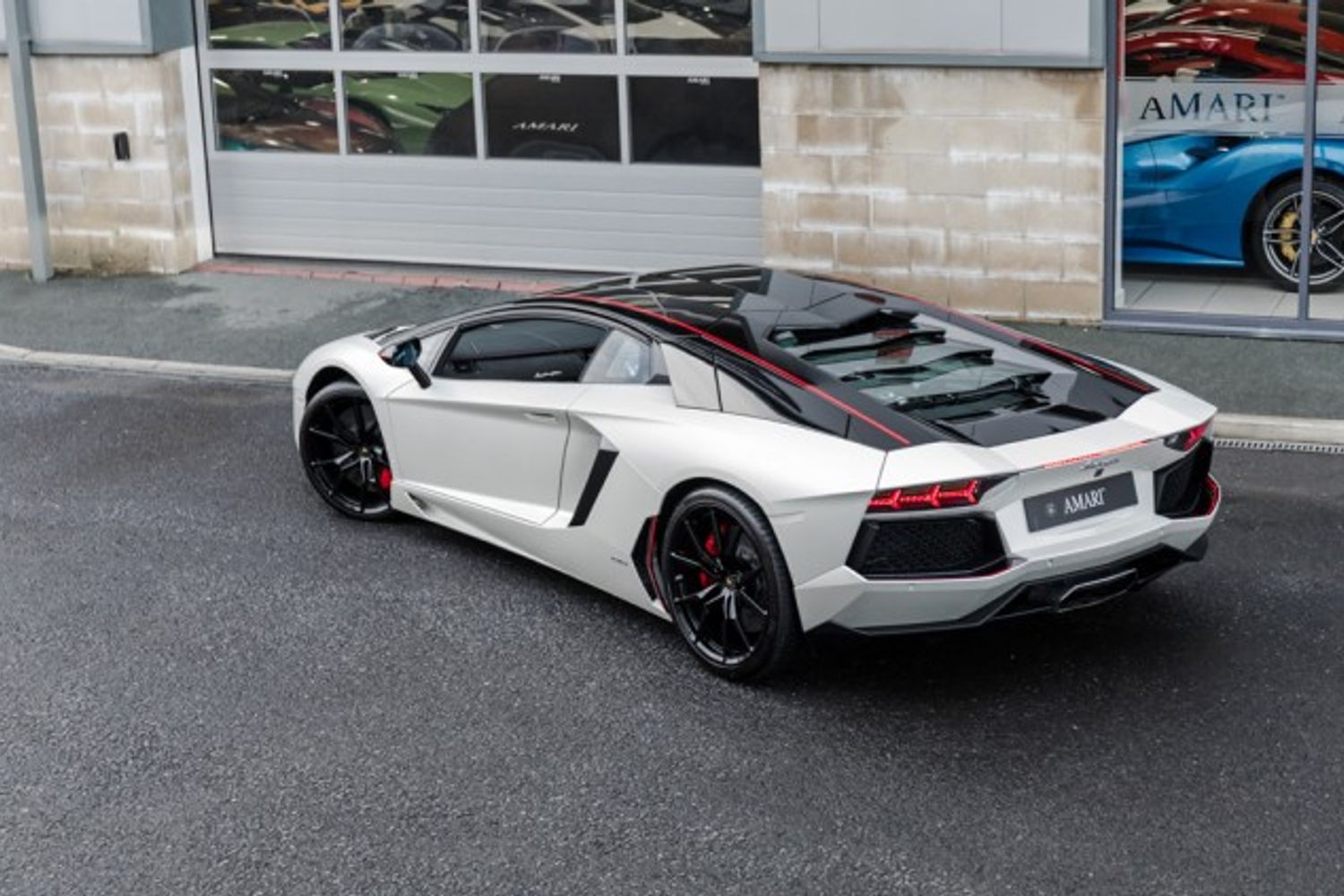 LAMBORGHINI AVENTADOR COUPE 6.5 LP 700-4 PIRELLI EDITION