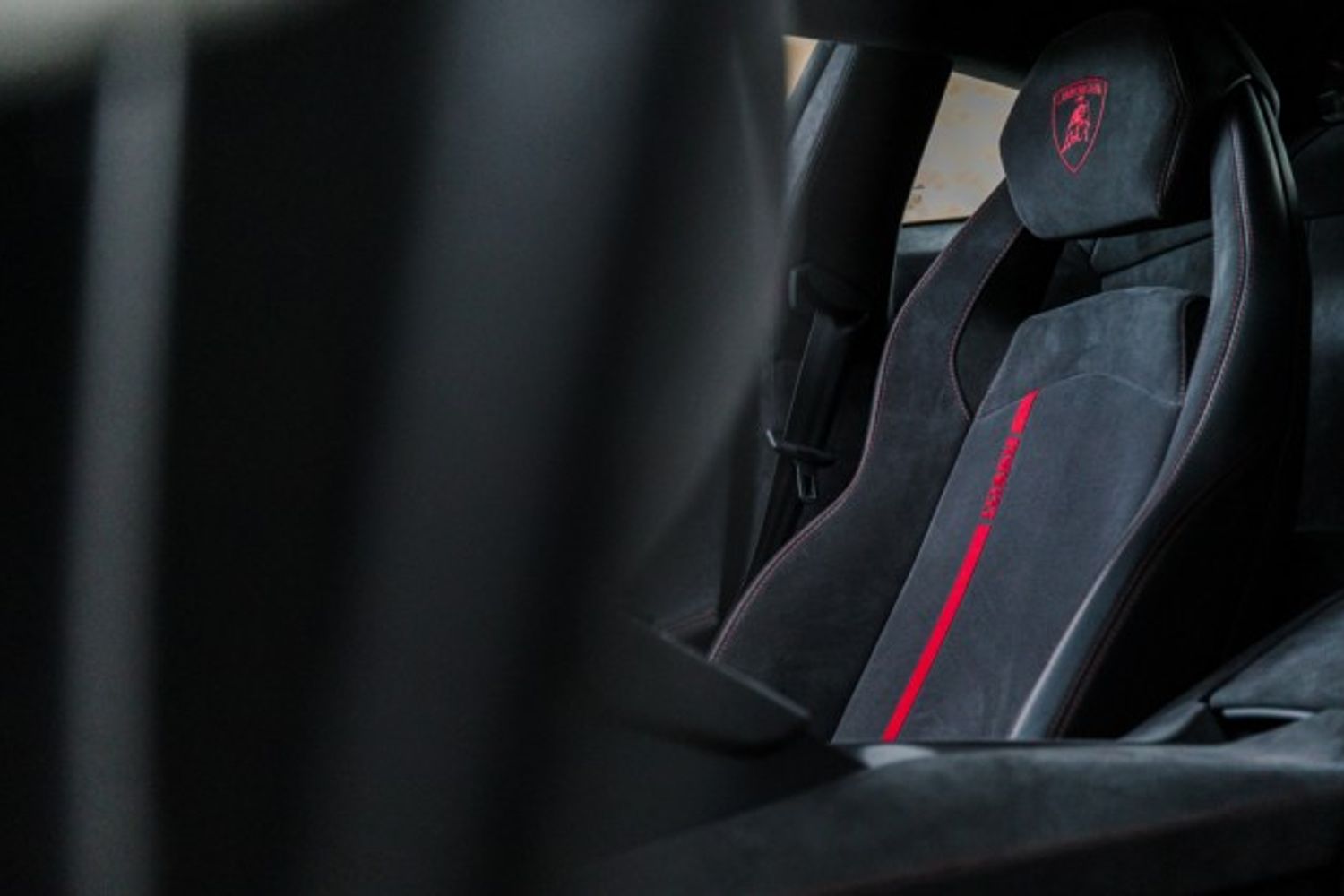 LAMBORGHINI AVENTADOR COUPE 6.5 LP 700-4 PIRELLI EDITION