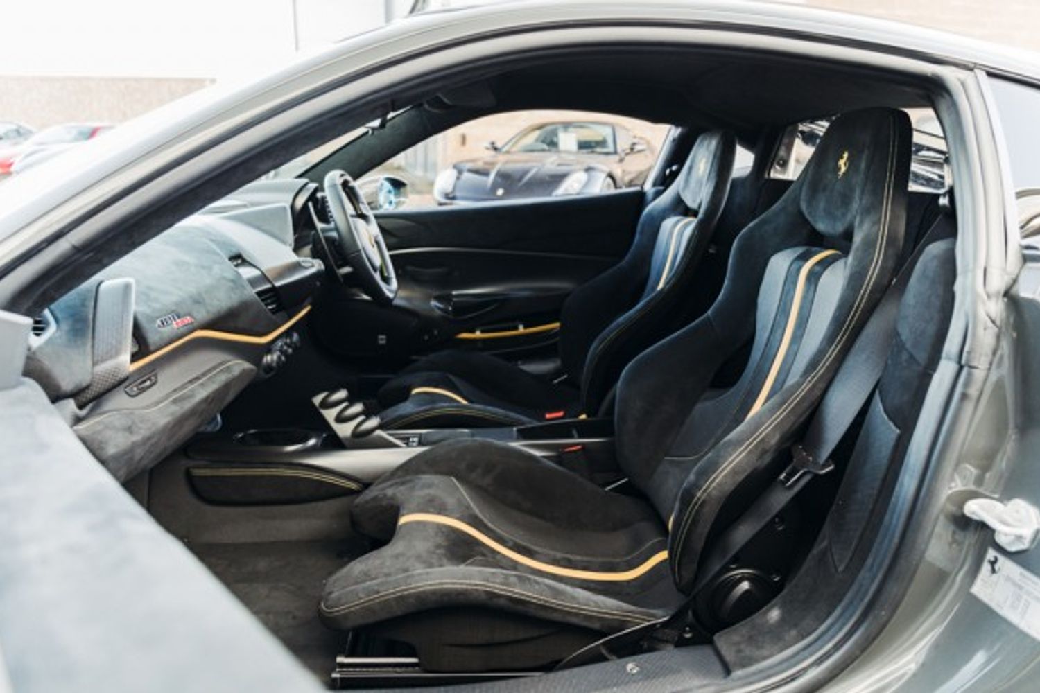 FERRARI 488 PISTA COUPE 3.9 VS 2DR SEMI AUTOMATIC