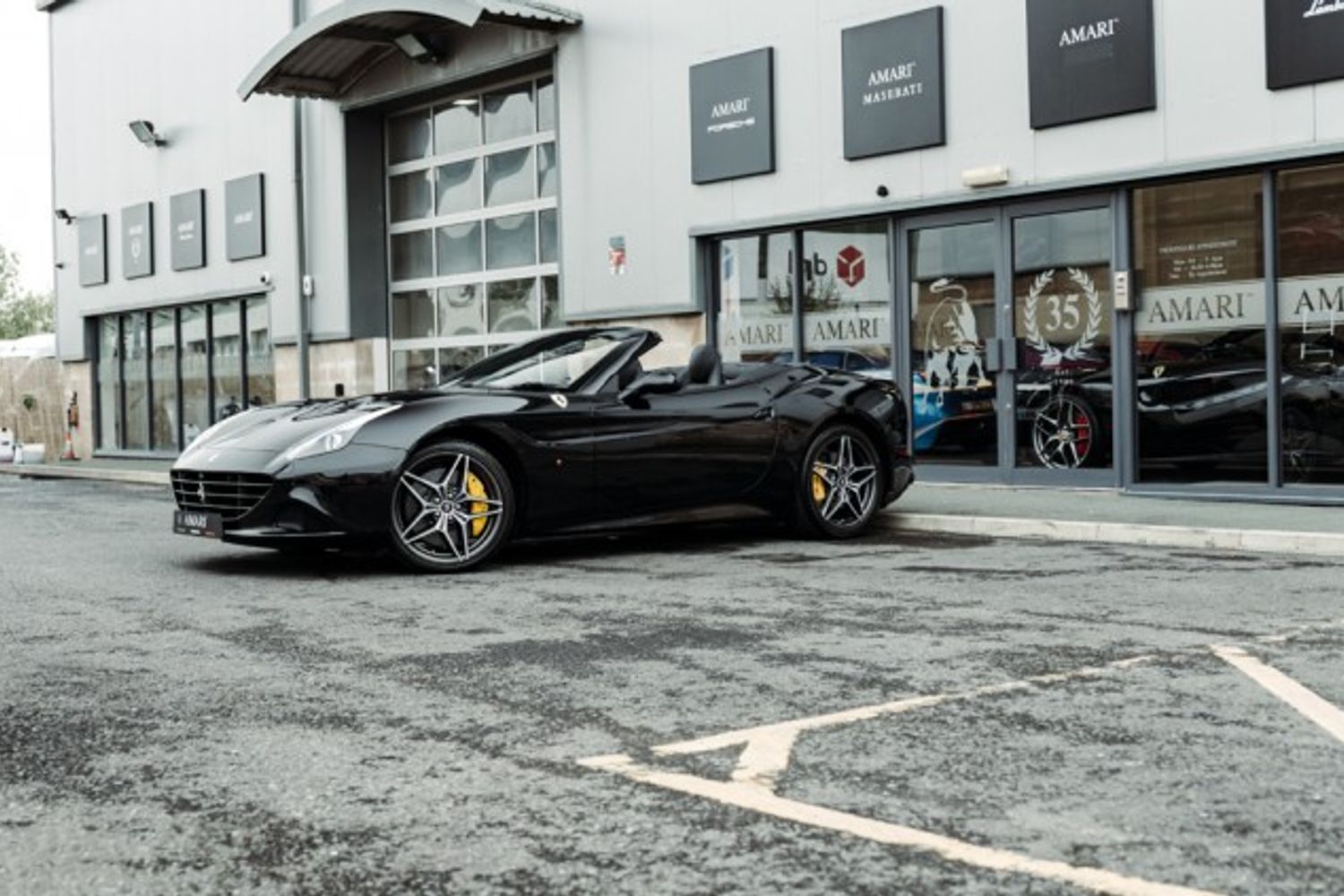 FERRARI CALIFORNIA CONVERTIBLE 3.9 DD 2DR SEMI AUTOMATIC
