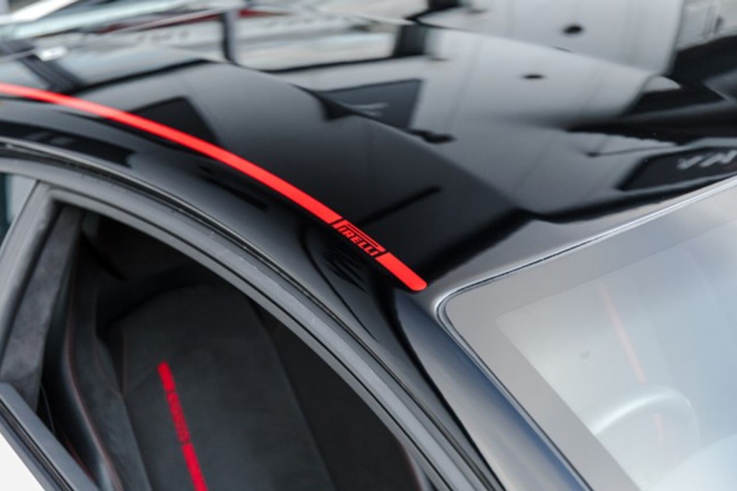 LAMBORGHINI AVENTADOR COUPE 6.5 LP 700-4 PIRELLI EDITION